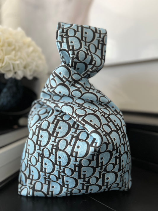 Knot Bag (Dior)